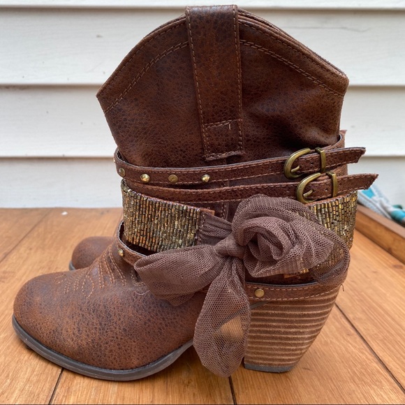 SOLD ⭐️Not rated beaded cowboy style booties 9 - Picture 5 of 12